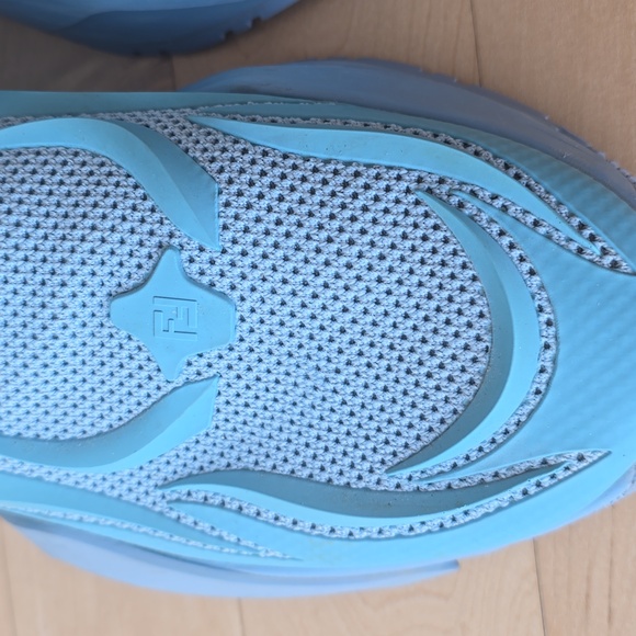 FENDI Men Mesh Shoes - Picture 5 of 9